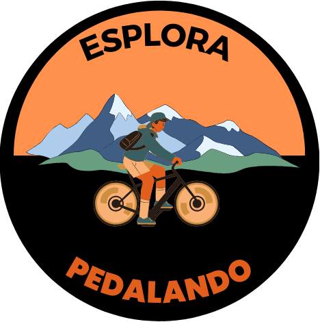 Esplora Pedalando
